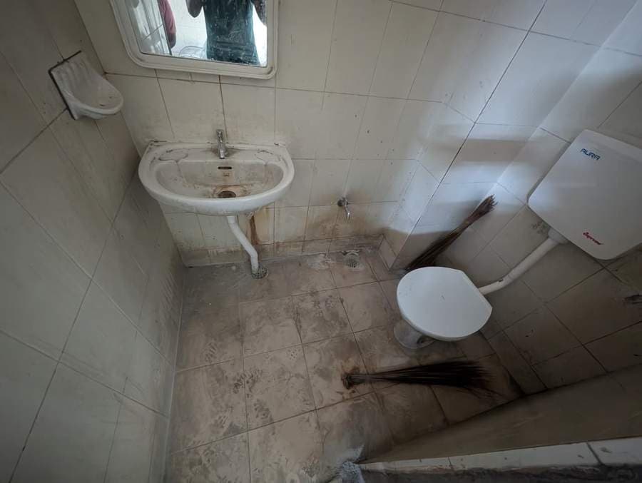 IVF Old OP Washroom – before renovation