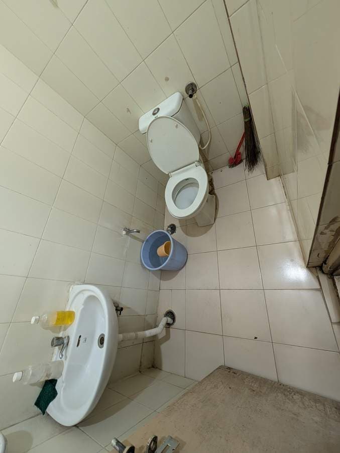 Nurse changing room – before renovation