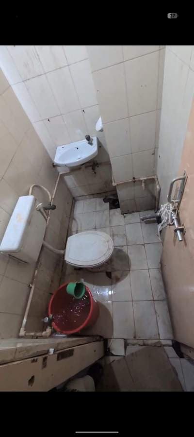 Septic Ward Washroom – before renovation
