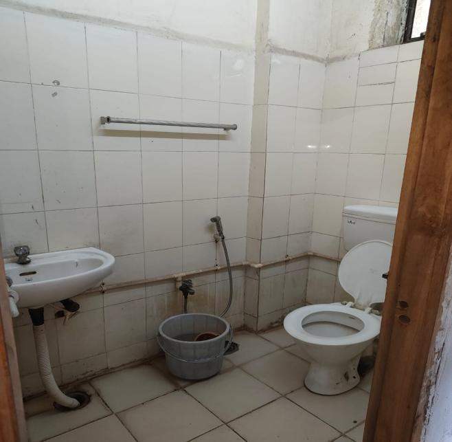 Associate Professor Room — before renovation