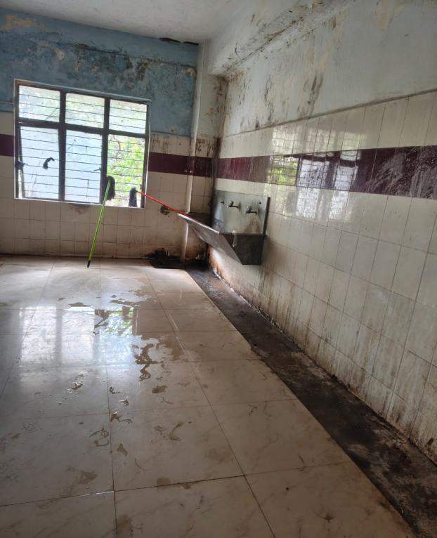 Lining Room 02 — before renovation