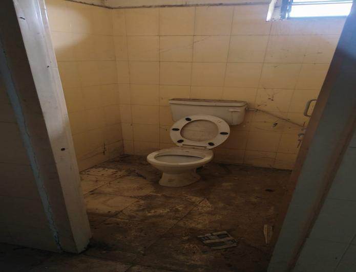 Milk Room Opposite Wash Room 01 — before renovation